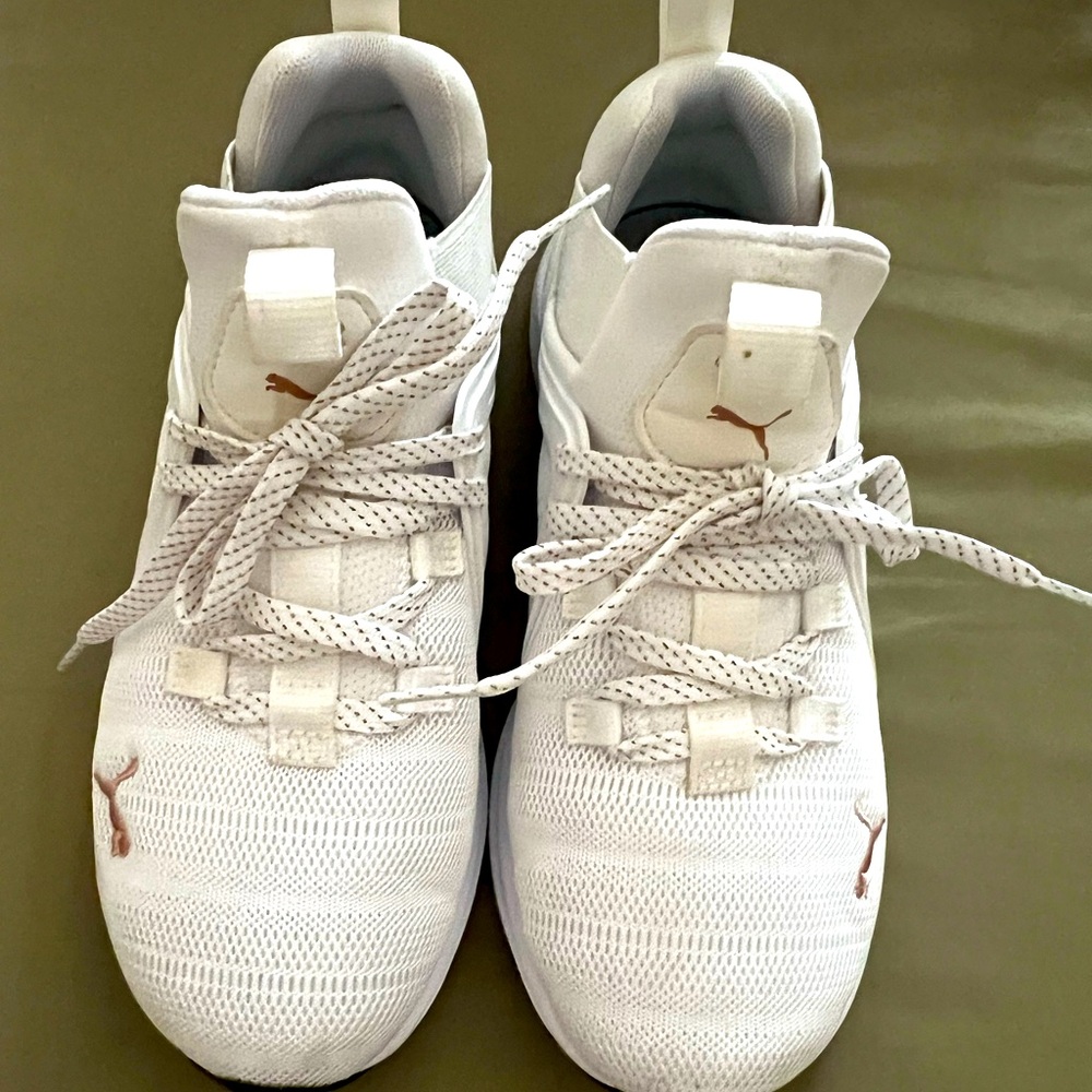 Puma tennis shoes